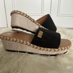 NWOT Espadrille wedges